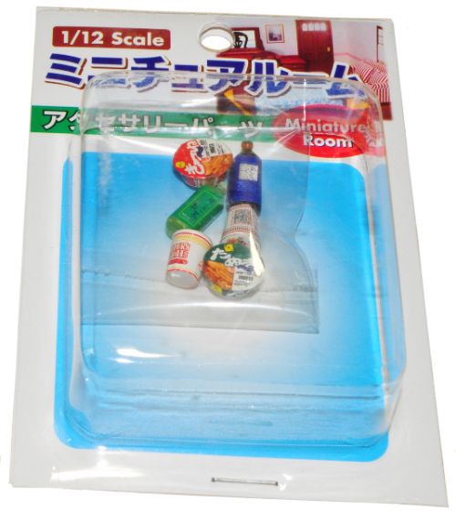ミニチュアルーム　アクセサリーパーツ　カップ麺セット